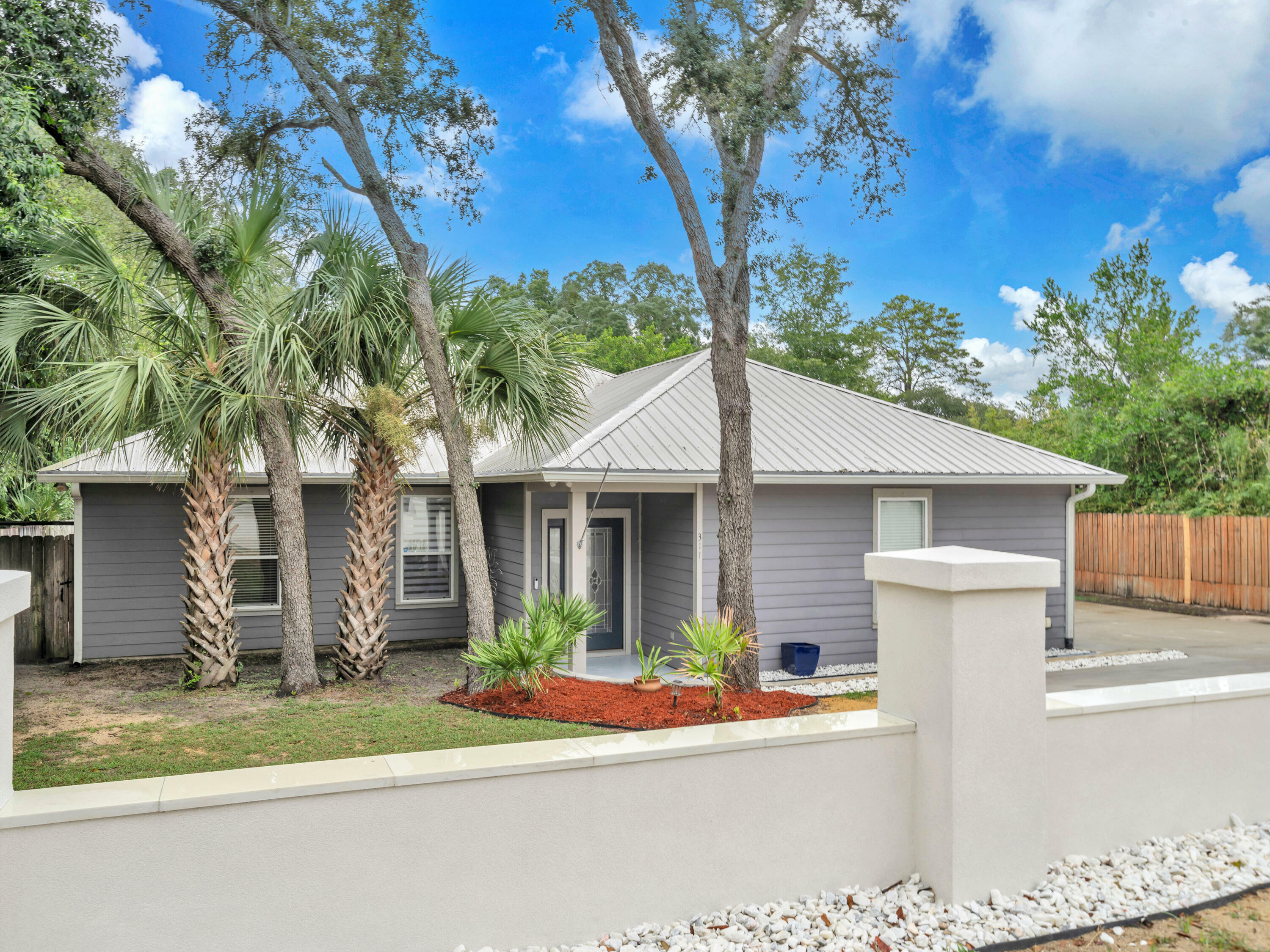 311 Beal Parkway  Fort Walton Beach FL 32548 photo