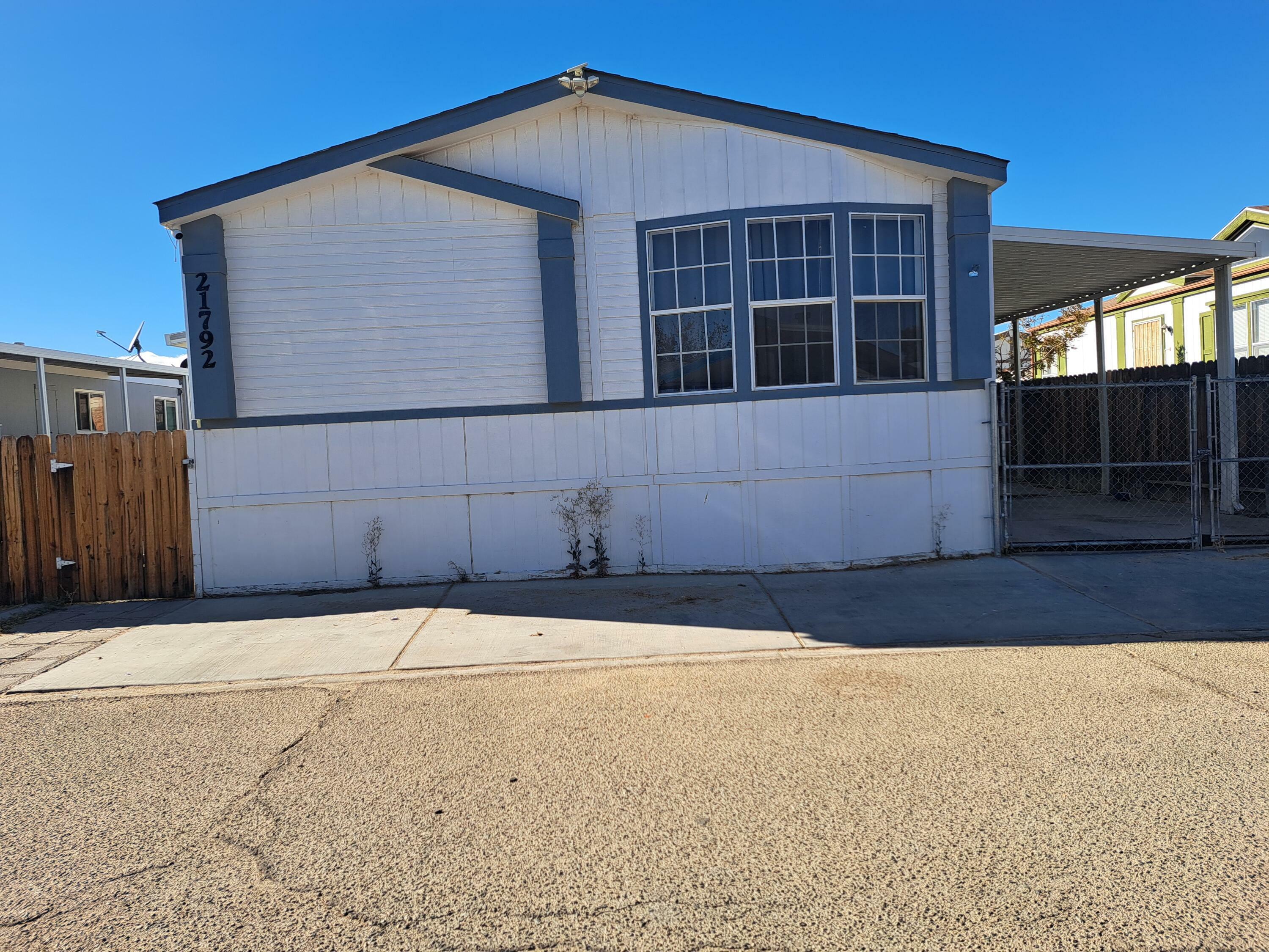 Property Photo: 21792 69th Street CA 93505