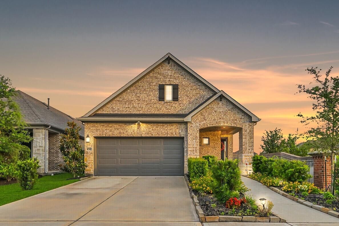 Property Photo:  10702 Pleasant View Drive  TX 77459 