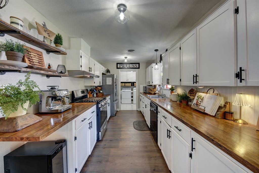 Property Photo: 507 Sandra Drive TX 77833