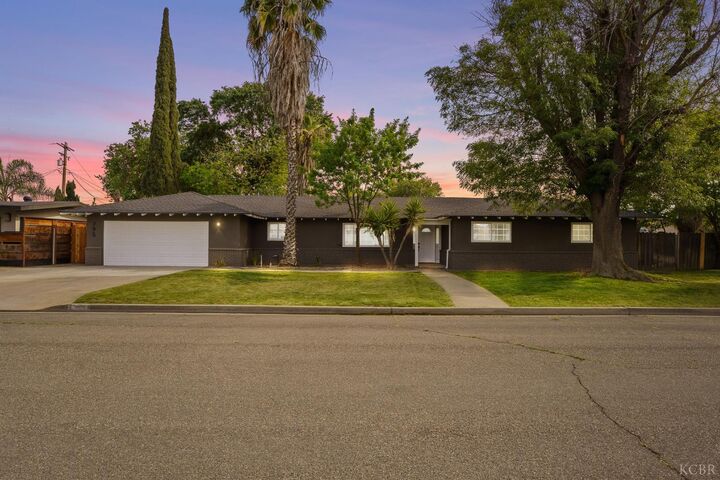 Property Photo:  795 Luarence Lane  CA 93223 