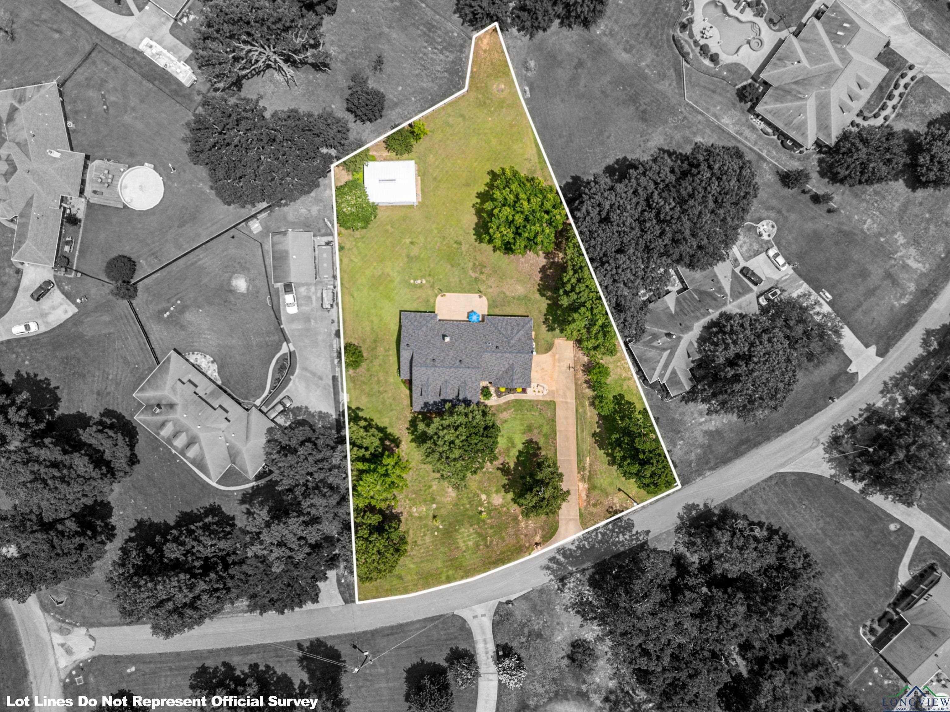 Property Photo: 215 Sugar Creek Ln TX 75605