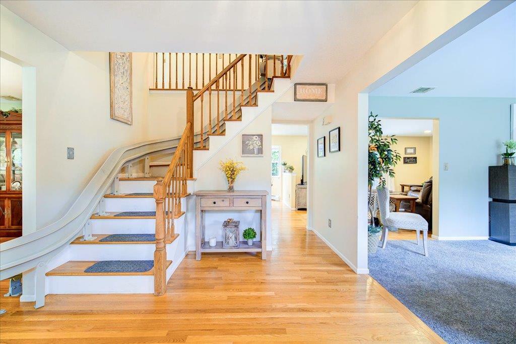 Property Photo:  7 Cambridge Circle  NY 10950 