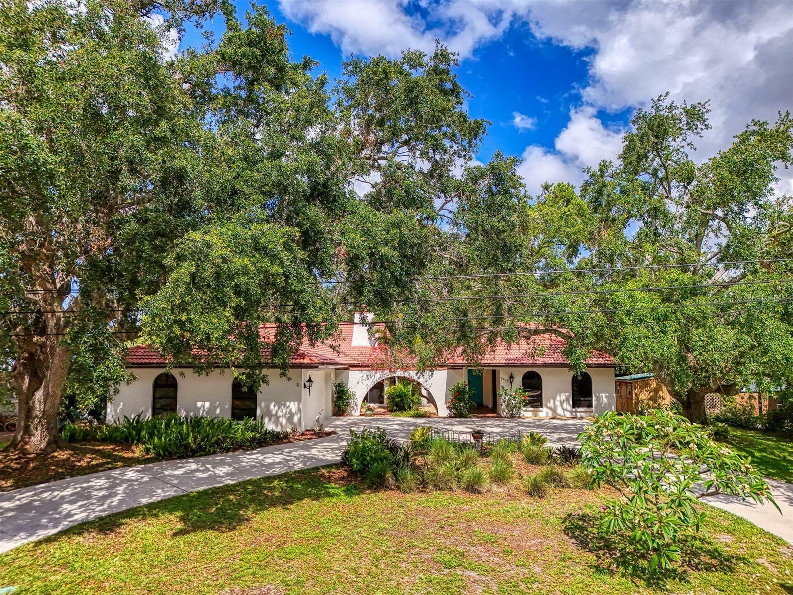 2504 Tanglewood Drive  Sarasota FL 34239 photo