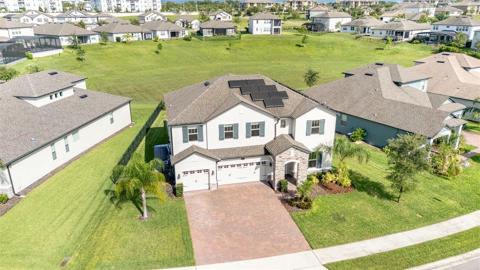Property Photo: 2060 Panoramic Circle FL 32703