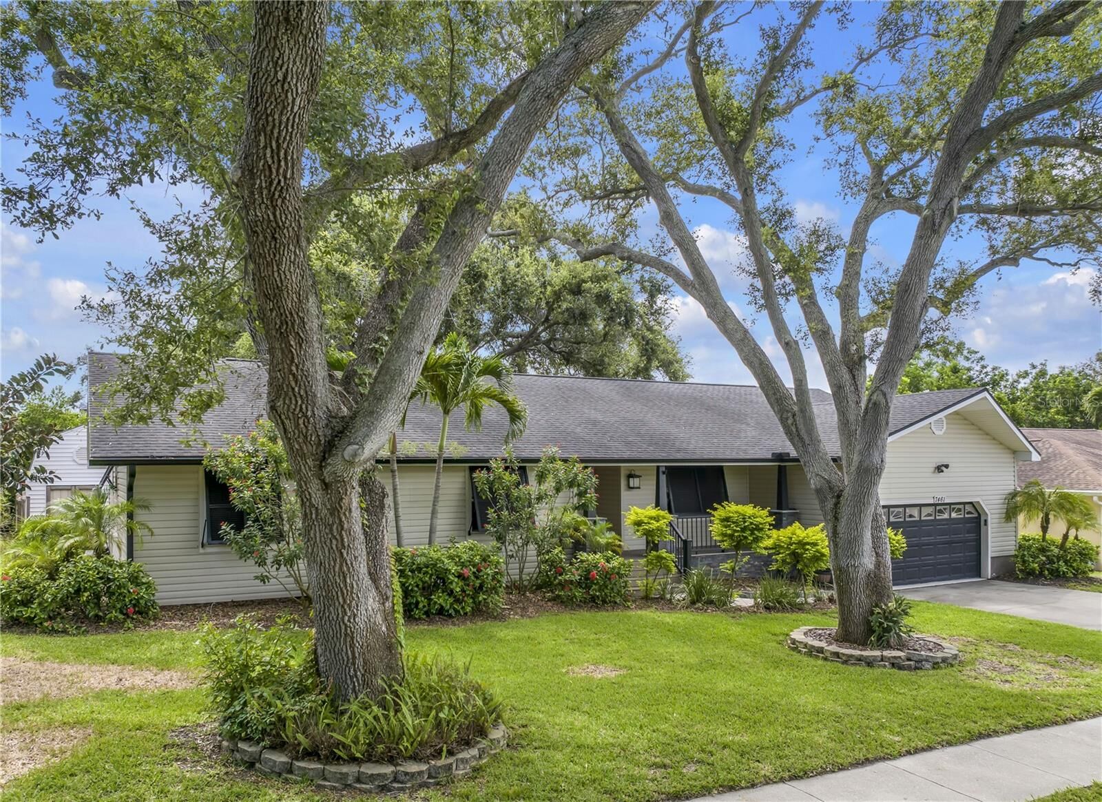 Property Photo: 7461 Pescador Place FL 33772