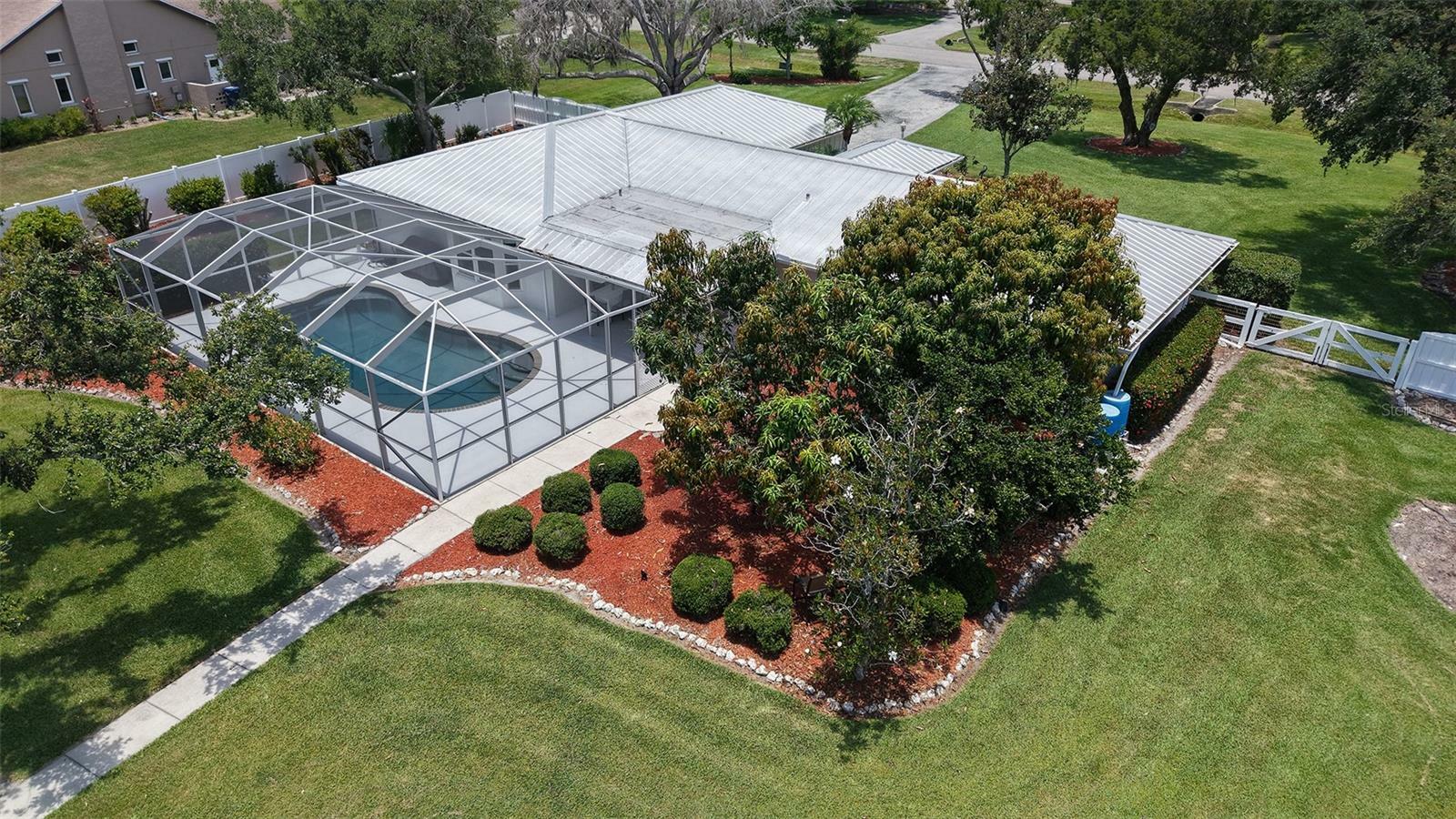 Property Photo: 3764 Oak Grove Drive FL 34243