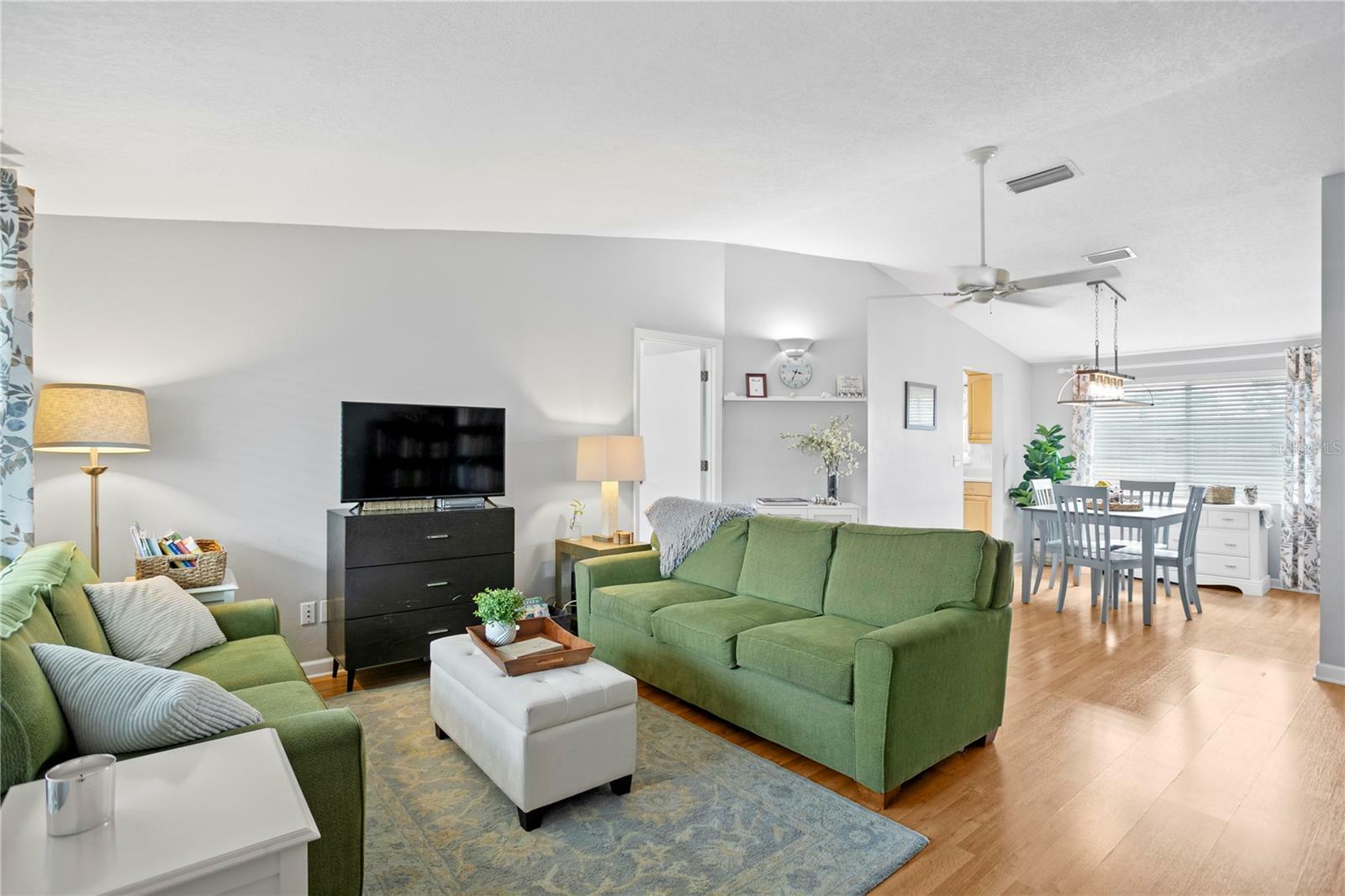 Property Photo: 9128 Suffield Court FL 33615