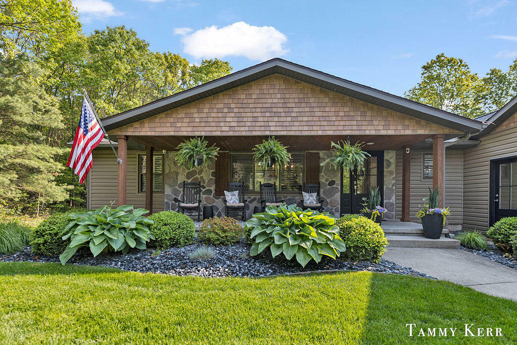 Property Photo: 6535 Clearbrook Drive MI 49453