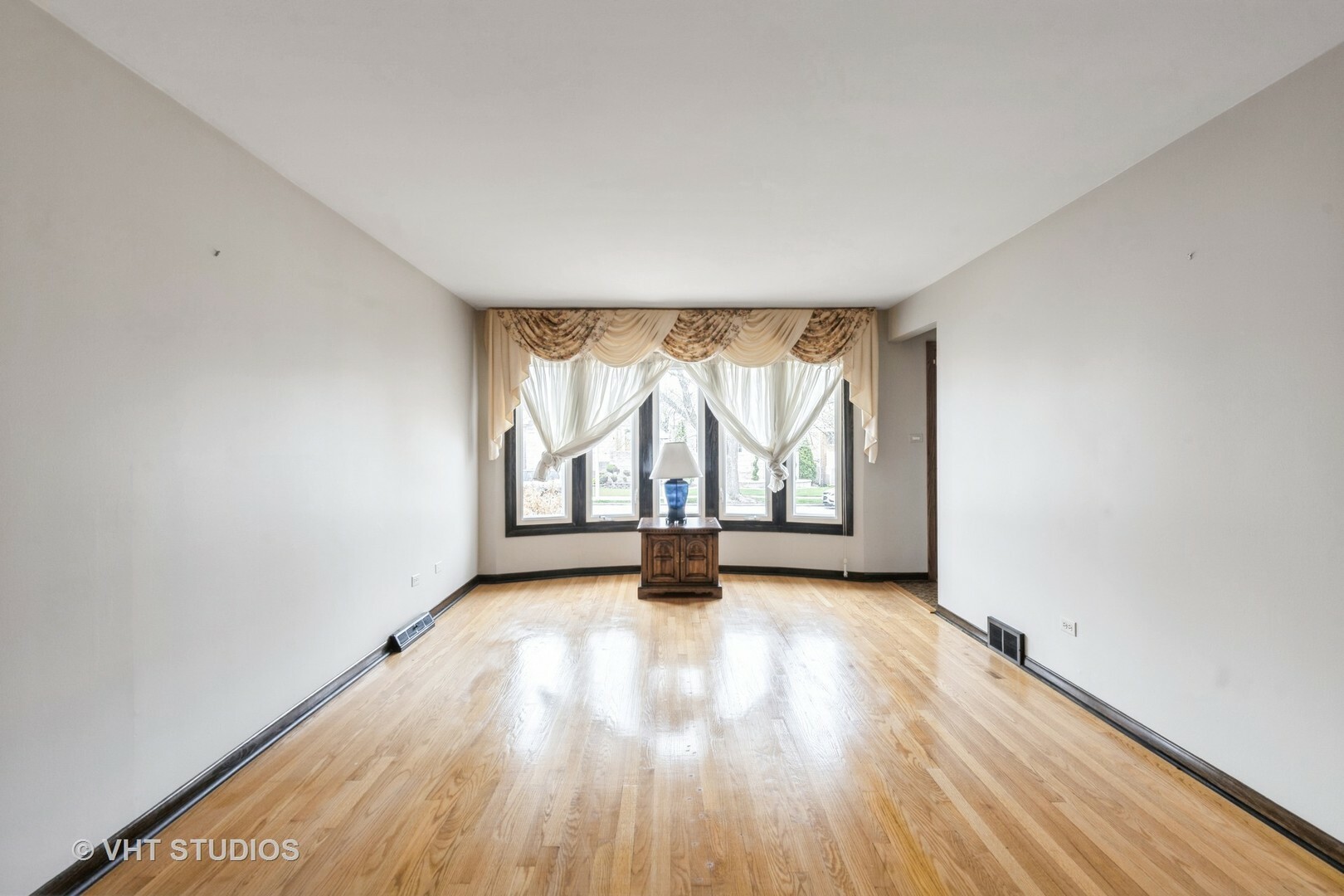 Property Photo:  5341 S Austin Avenue  IL 60638 