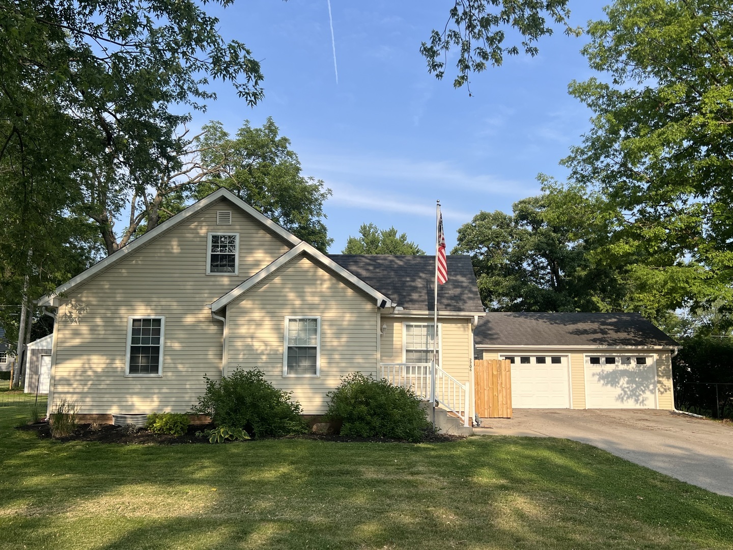 Property Photo: 2206 Caton Road IL 61350