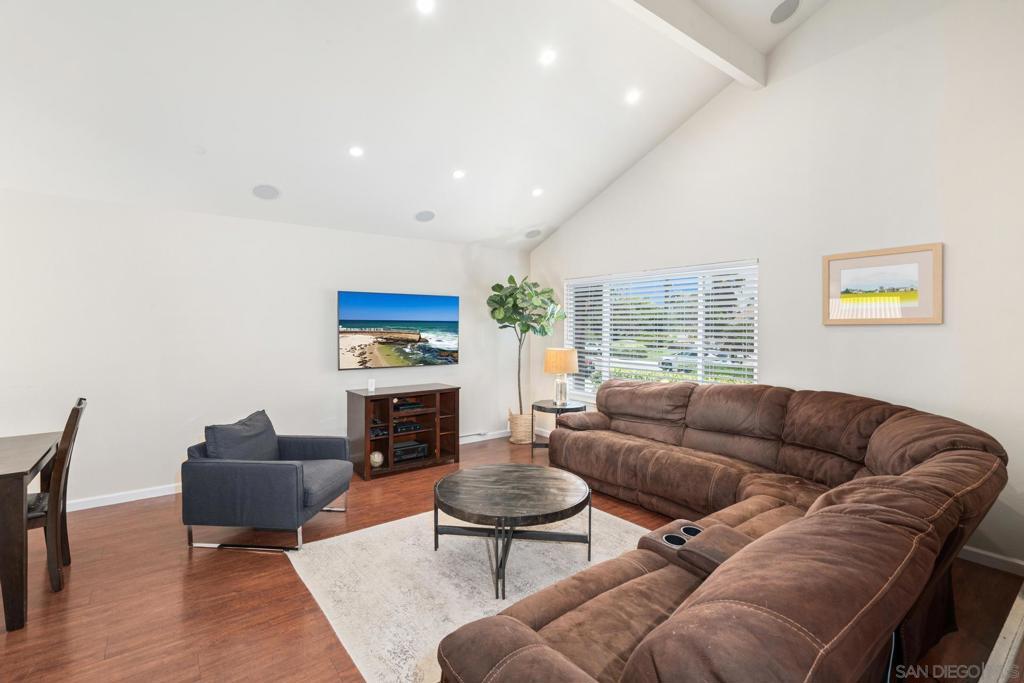 Property Photo: 17078 Matinal Rd CA 92127