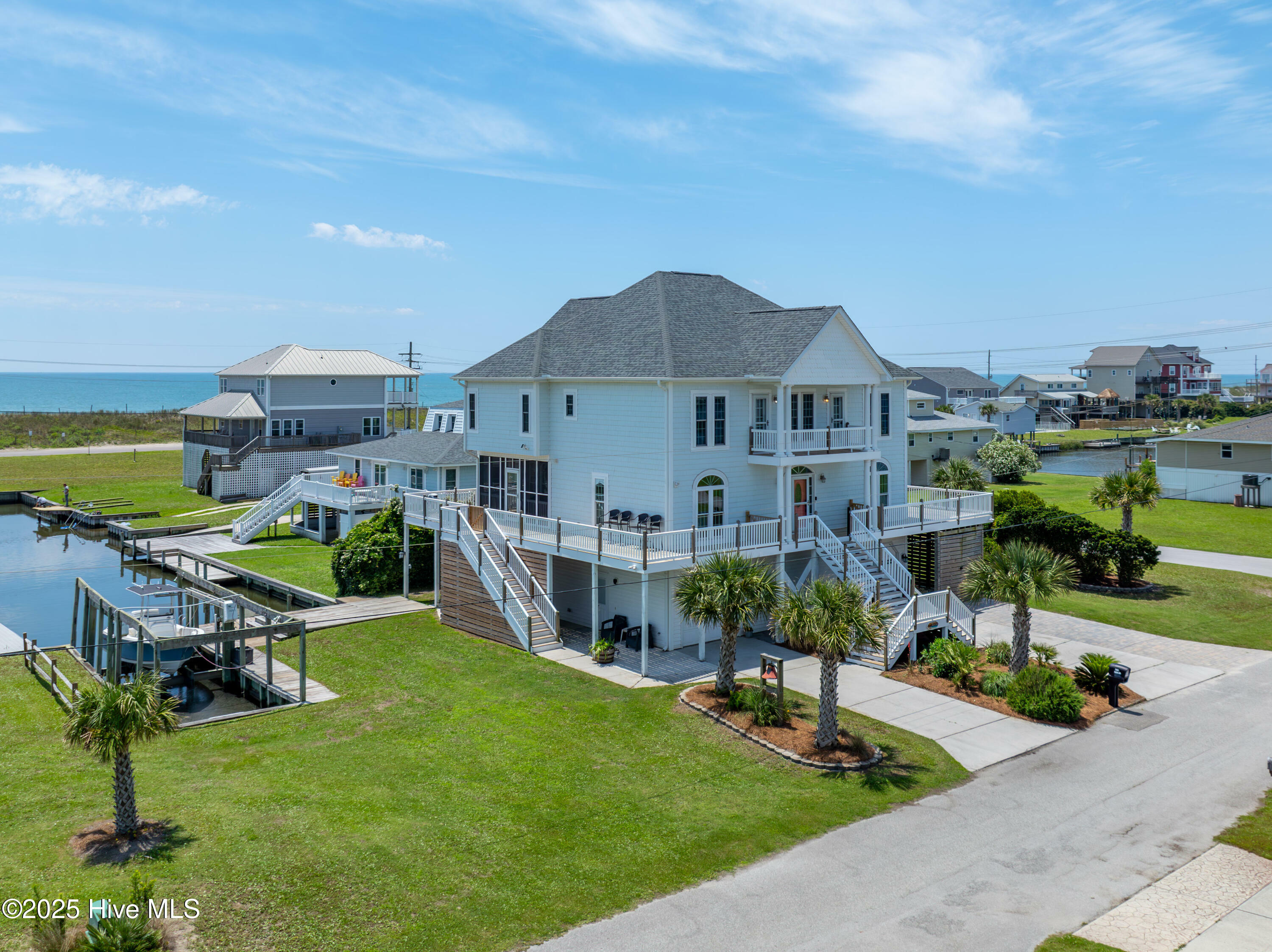 Property Photo: 306 Marina Way NC 28460