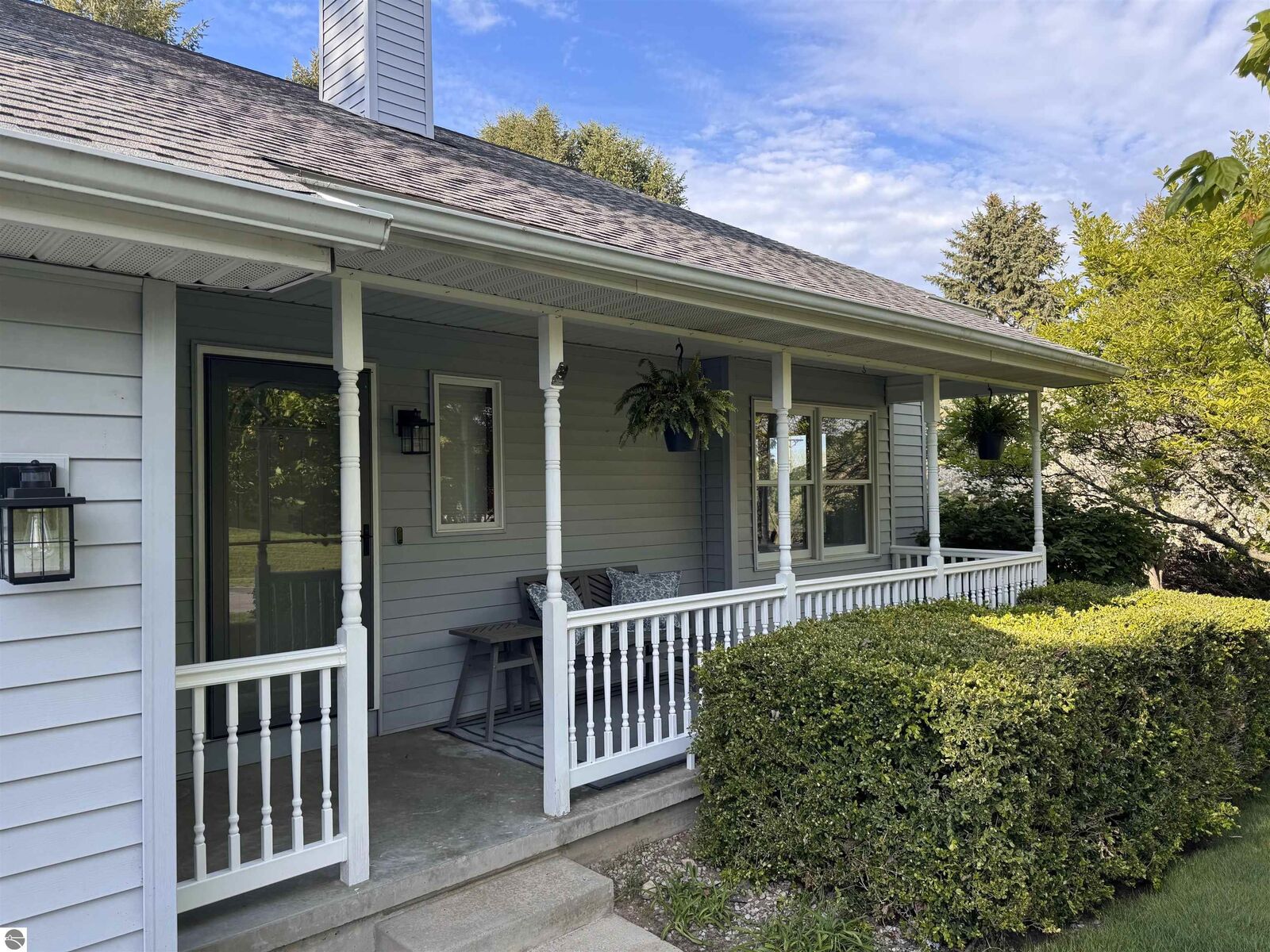 Property Photo:  4925 Ridge Crest Drive  MI 49690 