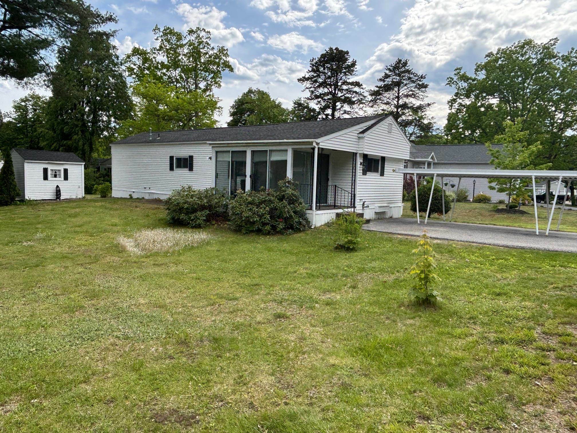 Property Photo: 21 Greenwich Trail NH 03301