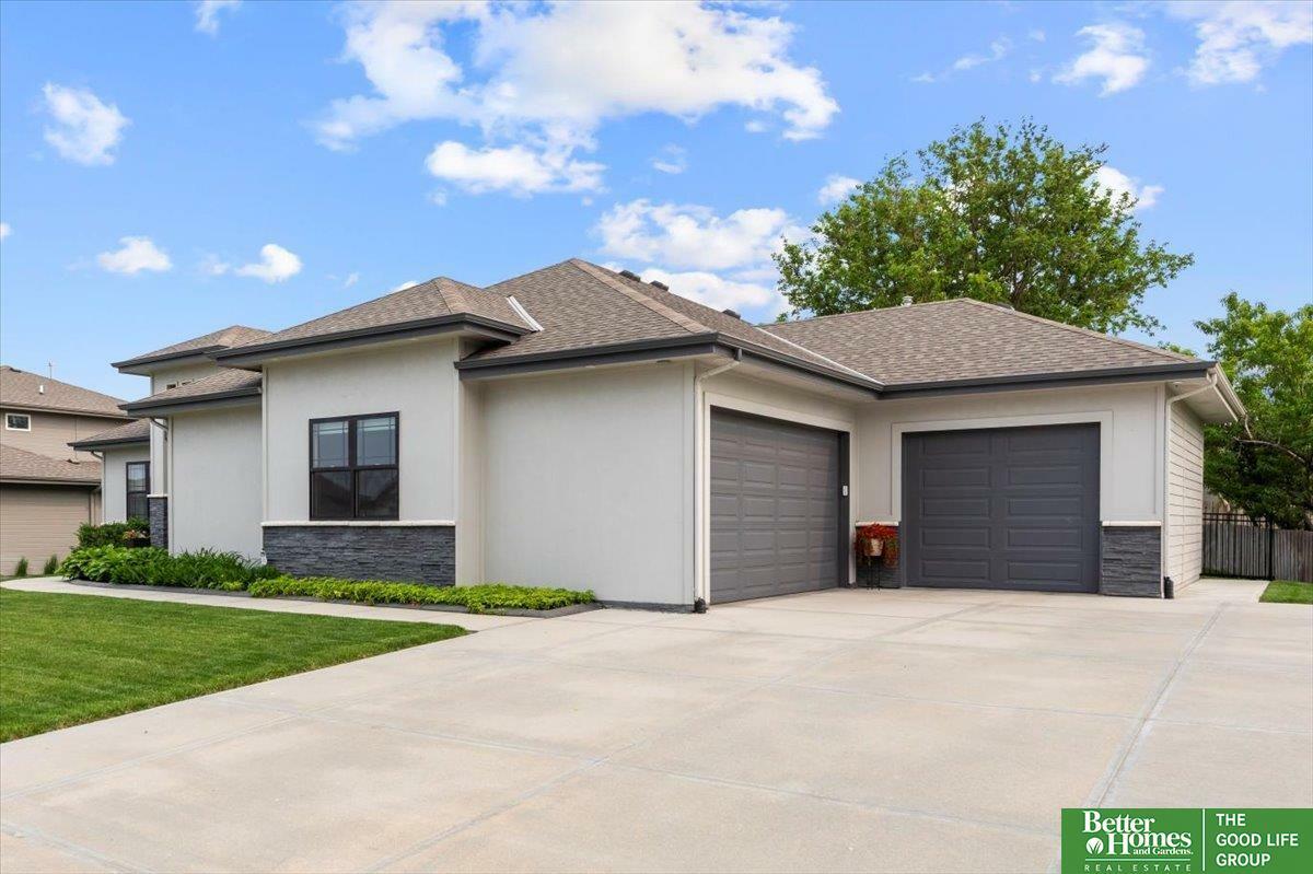 Property Photo: 449 Sherwood Drive NE 68028