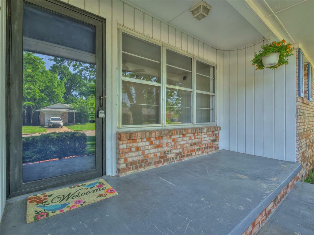 Property Photo:  39 E 21st Street  OK 73013 