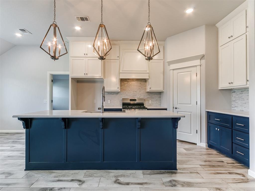 3909 Palisade Lane  Oklahoma City OK 73179 photo