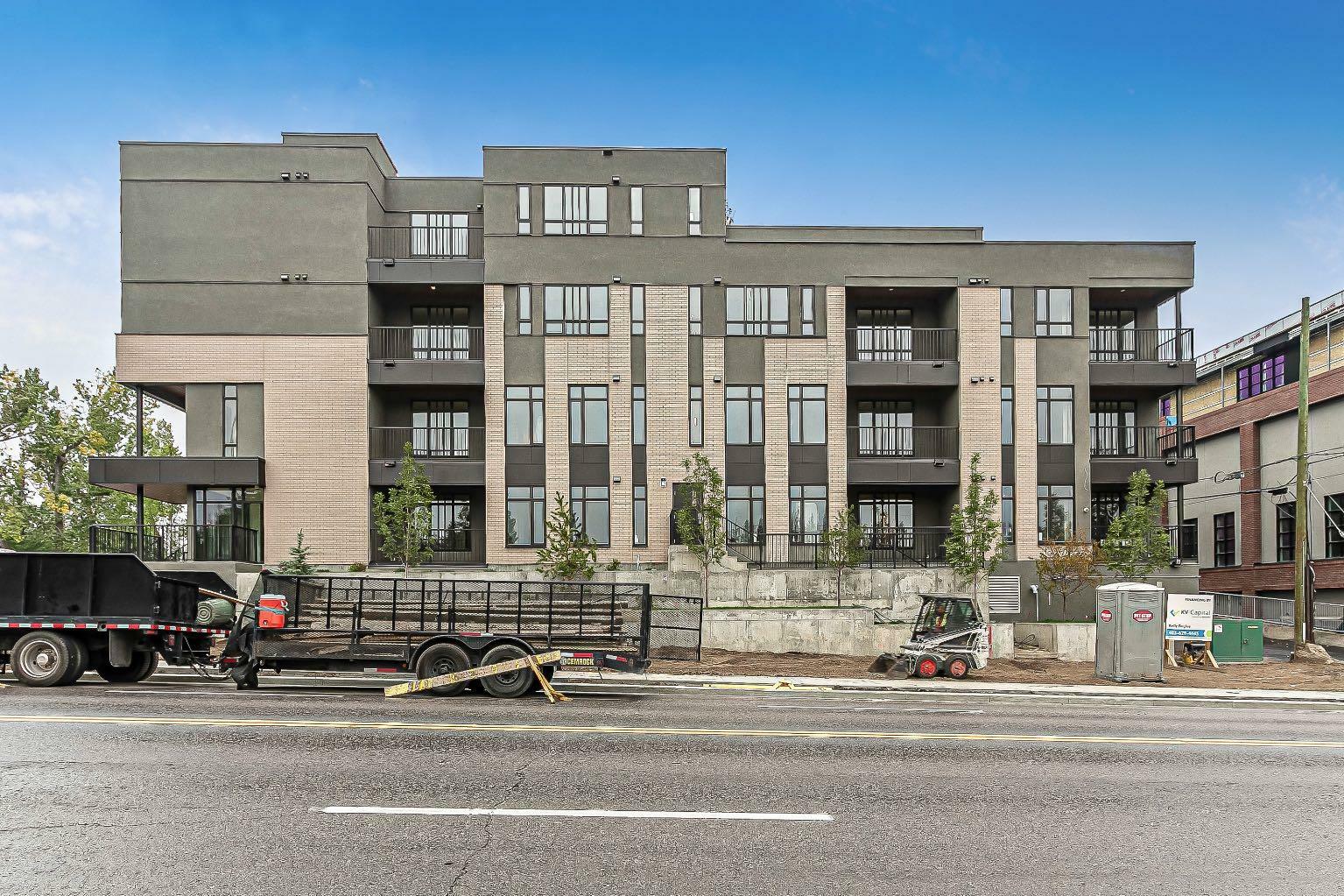 Property Photo: 1510 30 Avenue SW 1-30 AB T2T 1P3