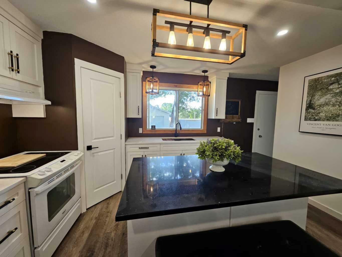 Property Photo: 2105 13 Street N AB T1H 2V4