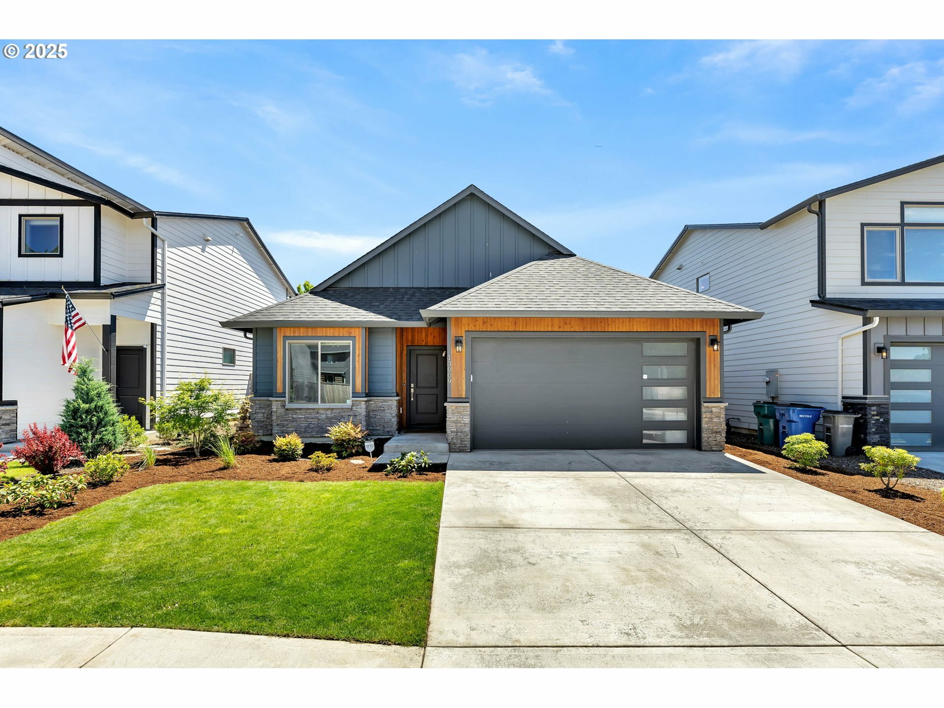 Property Photo:  13009 NE 106th Cir  WA 98682 