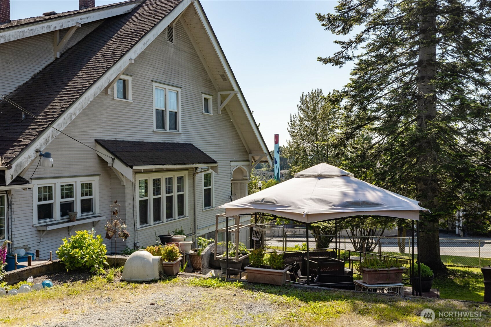 Property Photo: 214 N 4th Street WA 98273