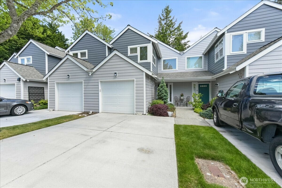 Property Photo: 5621 N Grove Drive 4 WA 98275