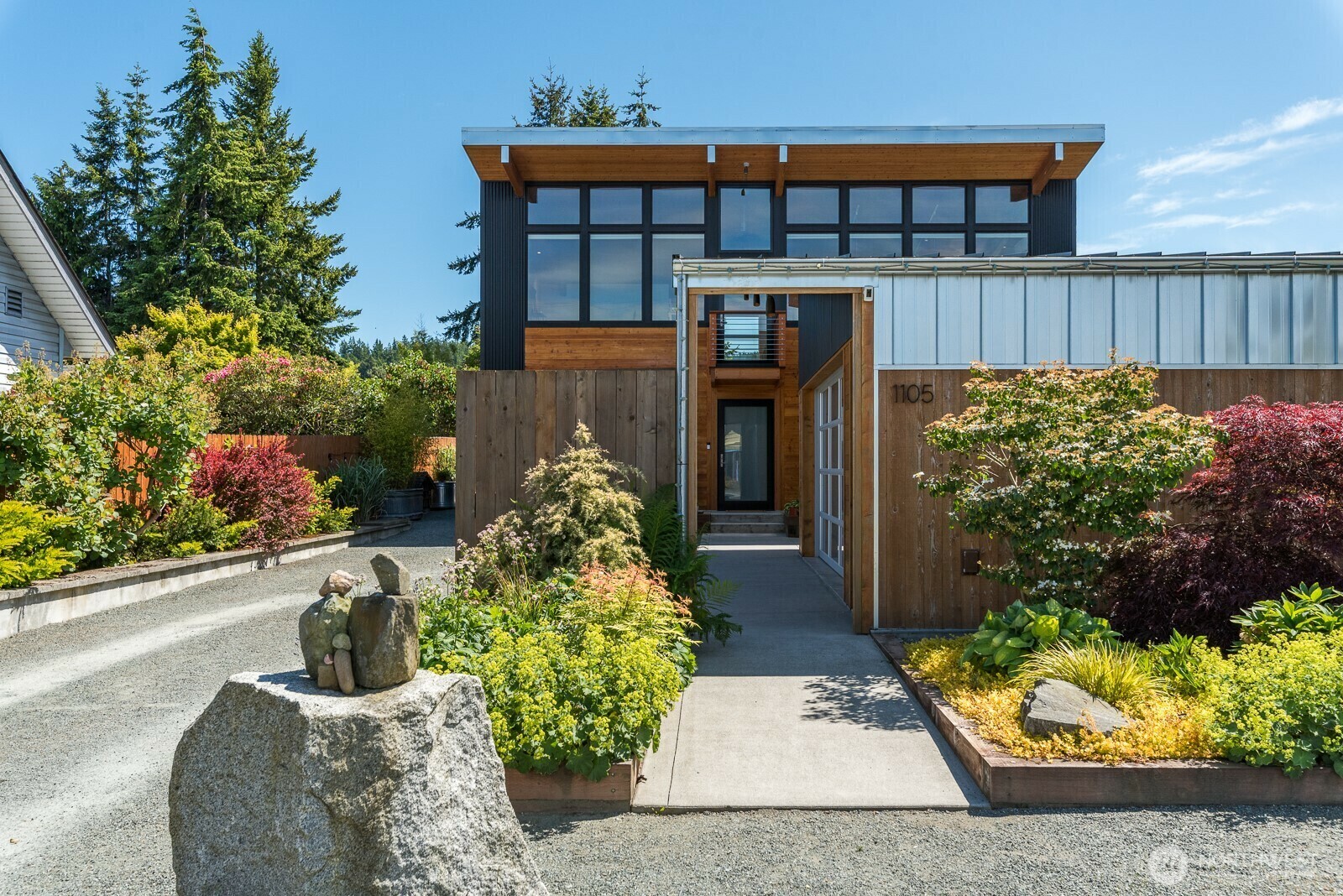Property Photo:  1105  36th Street  WA 98221 