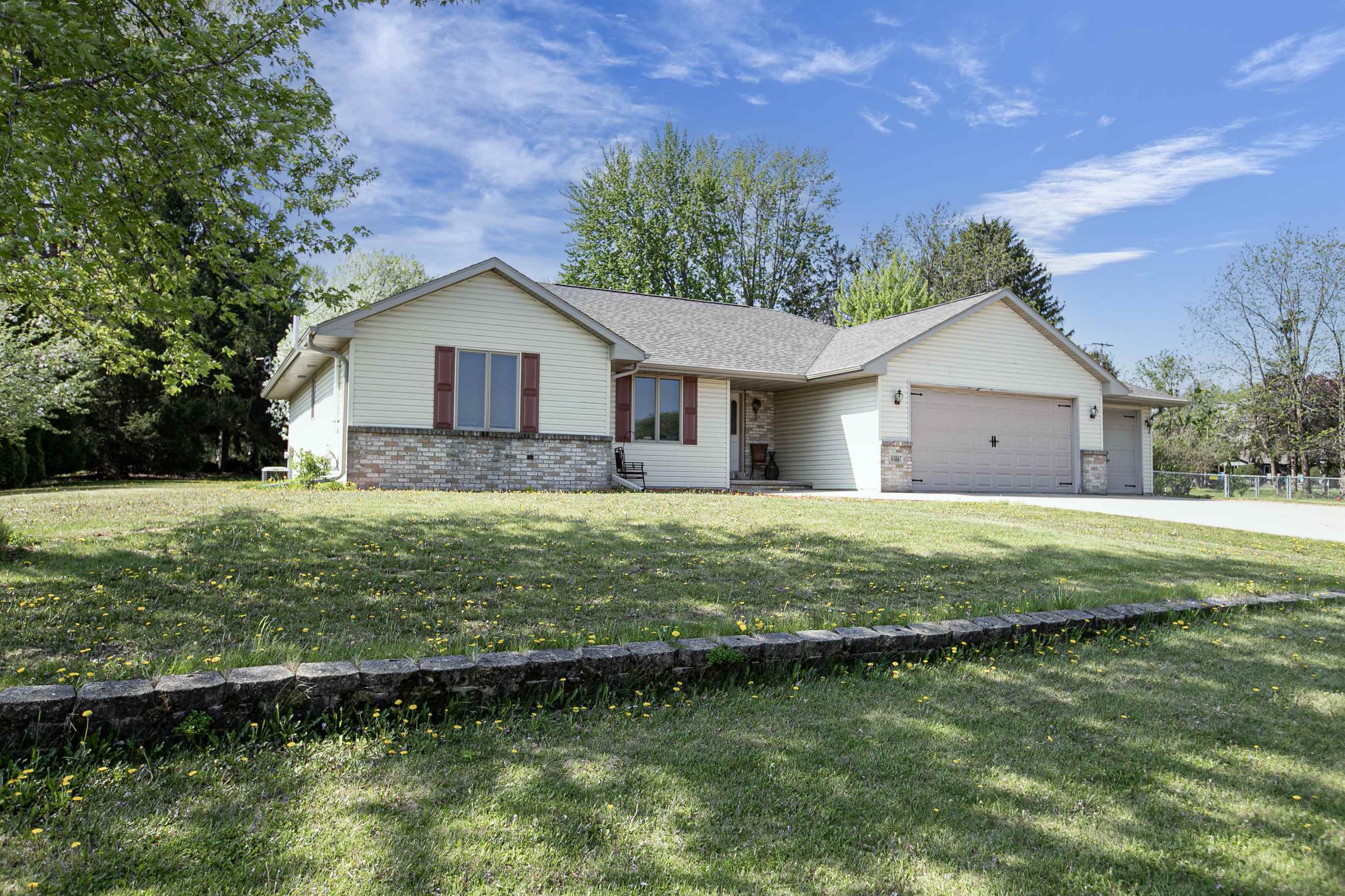 Property Photo: W6687 W Emerald Court WI 54942