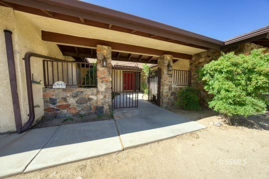 Property Photo:  400 E Monte Vista Ave  CA 93555 