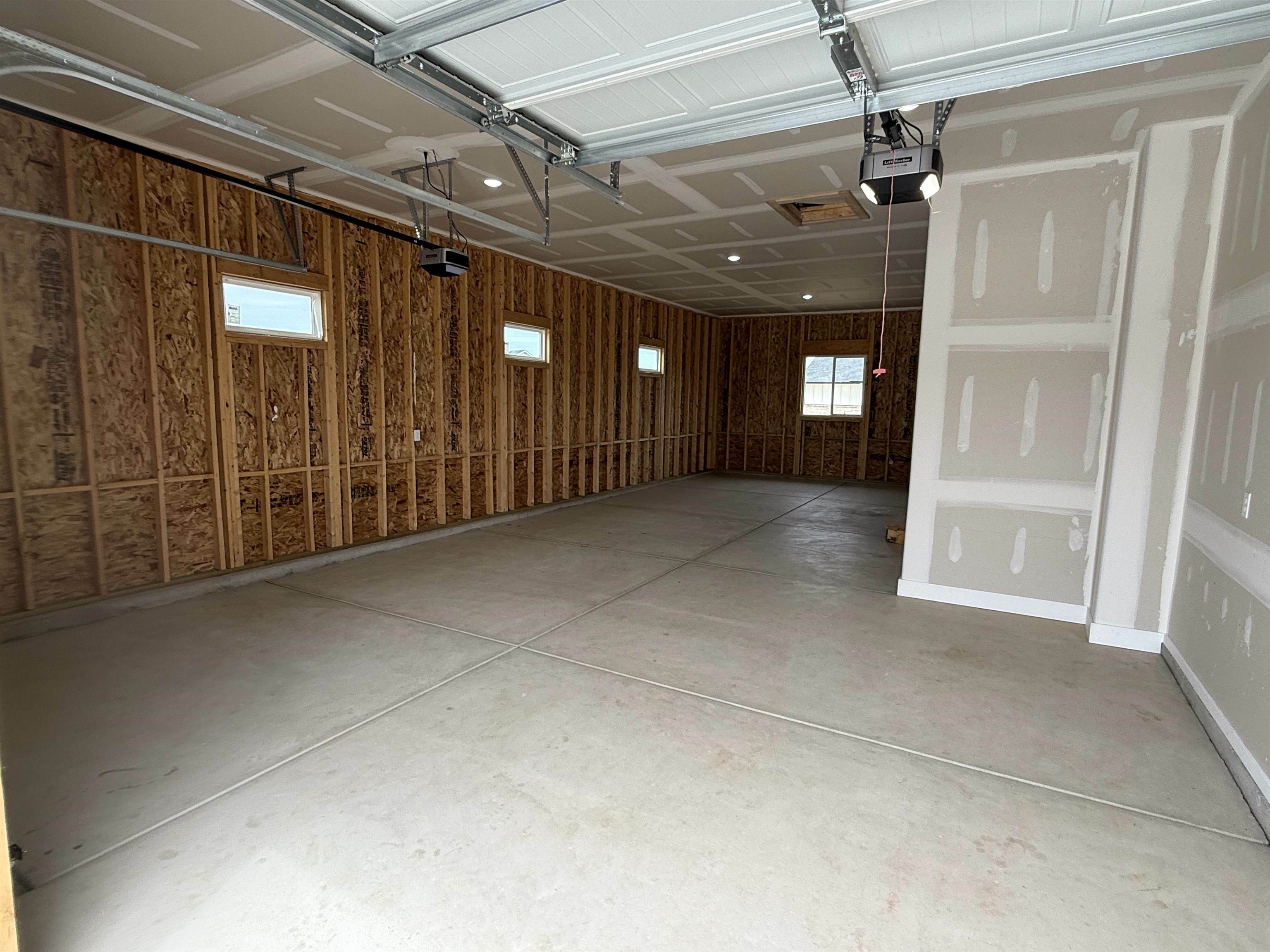 Property Photo: 130 E Poplar Circle KS 67052