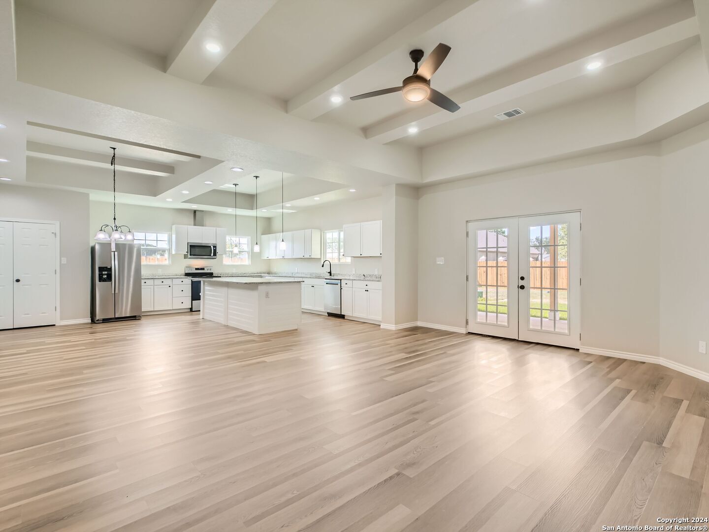 Property Photo: 8501 Utopia Blvd TX 78154