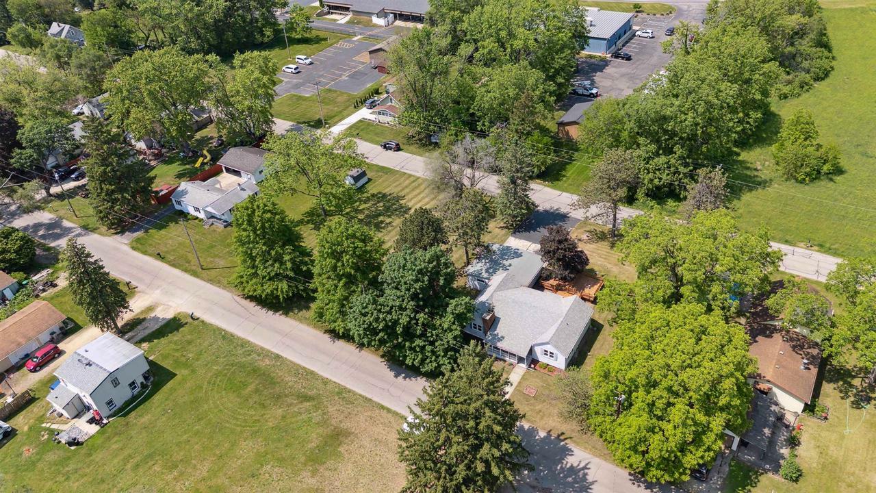 Property Photo:  2133 East Vail Terrace  WI 53511 