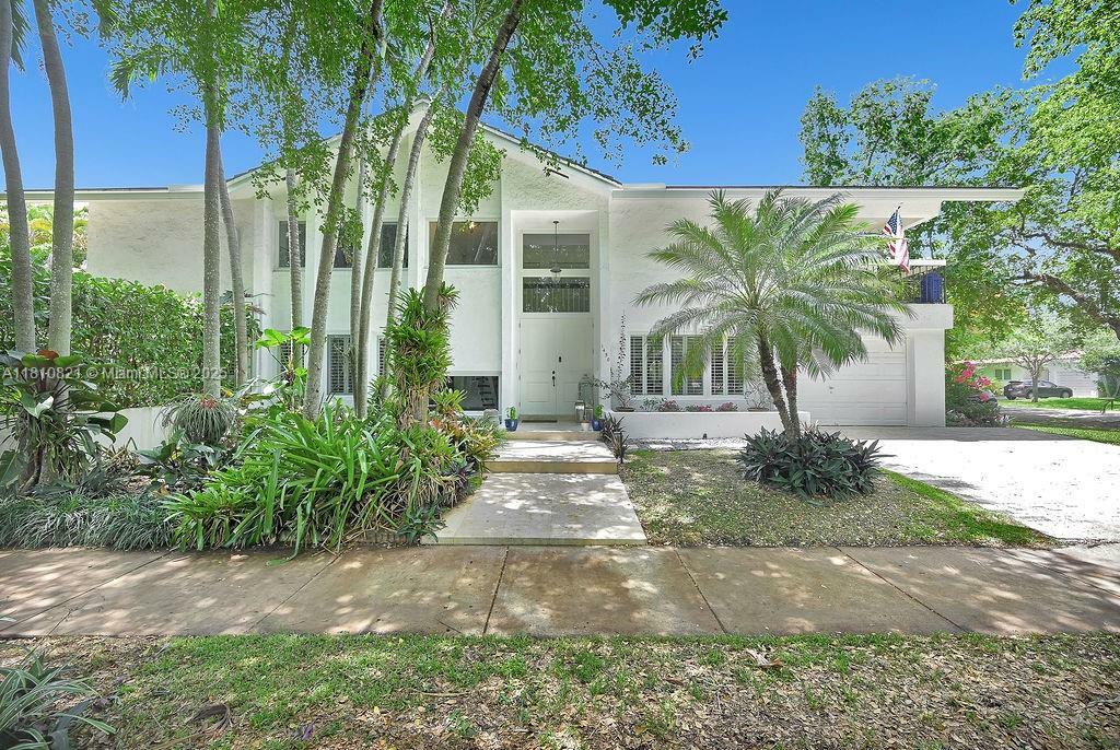 Property Photo: 1450 Ortega Avenue FL 33134