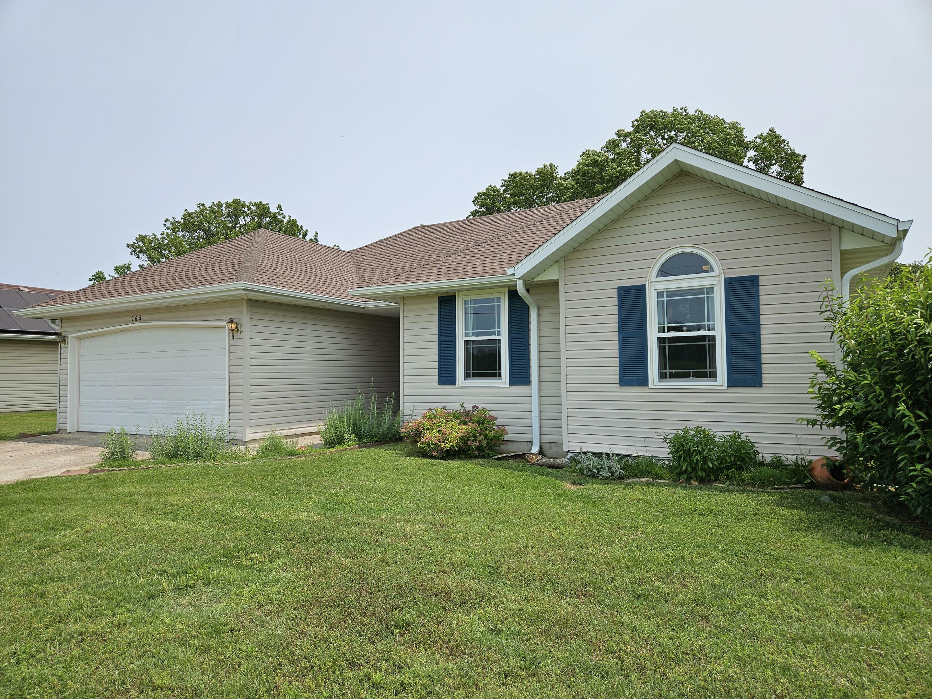 Property Photo: 966 Cowan Street MO 65605