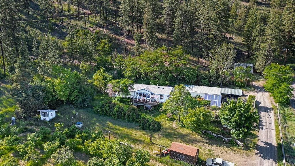 Property Photo:  32965 Hawk Creek Ranch Rd N  WA 99122 