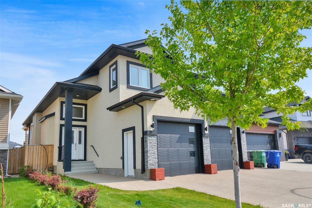 Property Photo: 742 Bolstad Turn SK S7W 0Y3