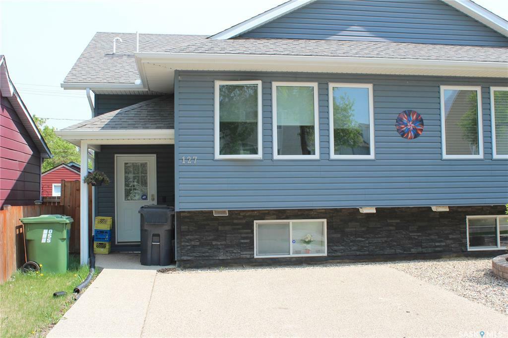 Property Photo:  127 5th Avenue N  SK S3N 0Z3 