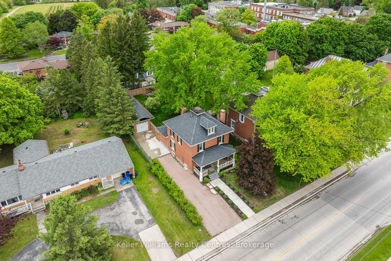 Property Photo: 288 7th Avenue ON N4N 2H4