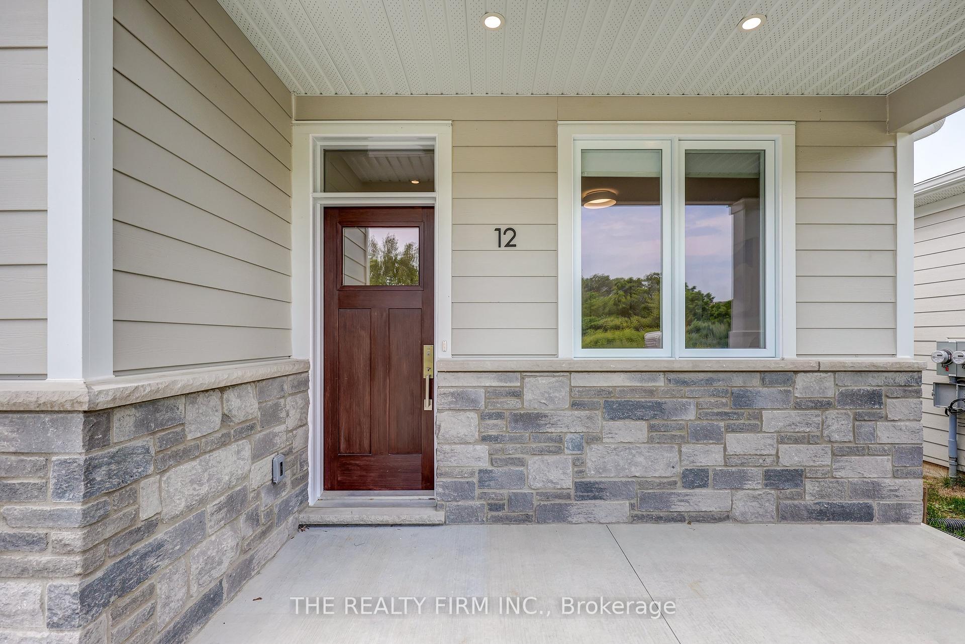 Property Photo: 85 Forest Street 4 ON N5H 1S5