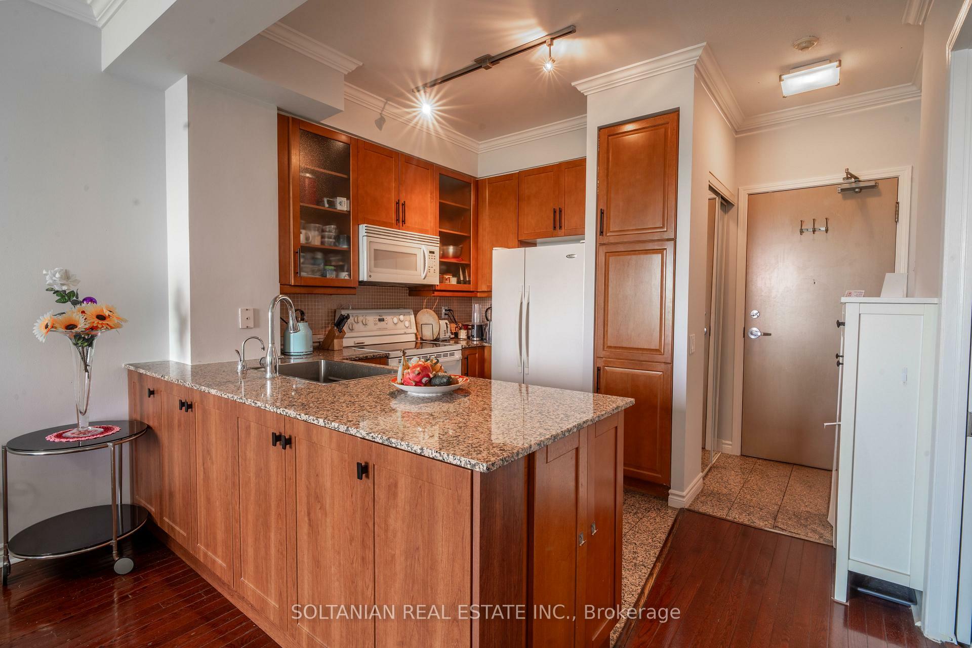 Property Photo: 60 Byng Avenue 508 ON M2N 7K3