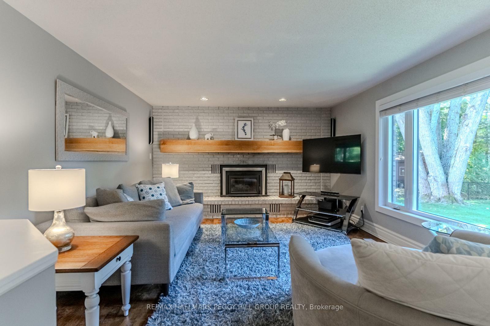 Property Photo: 48 Lawrence Avenue ON L9X 0C6