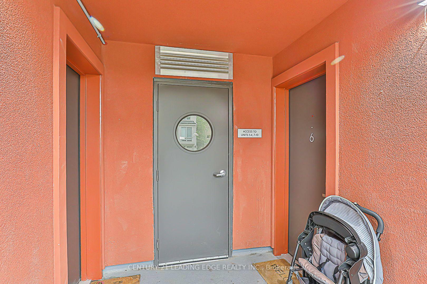 Property Photo: 14 Marquette Avenue 10 ON M6A 0E1