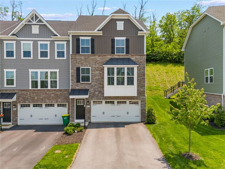 Property Photo: 412 Greenwood Dr PA 15317