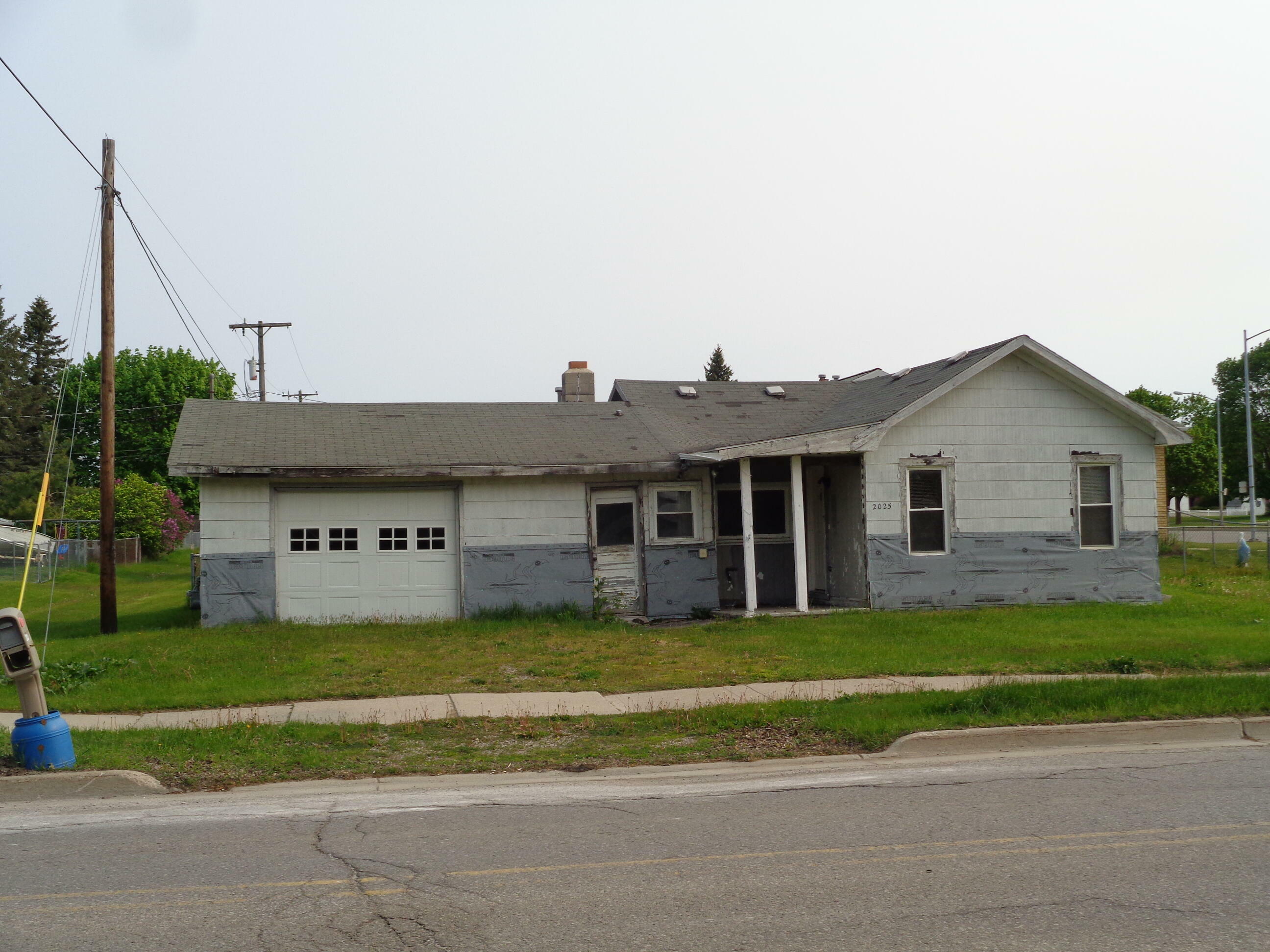 Property Photo:  2025 South Third Avenue  MI 49707 