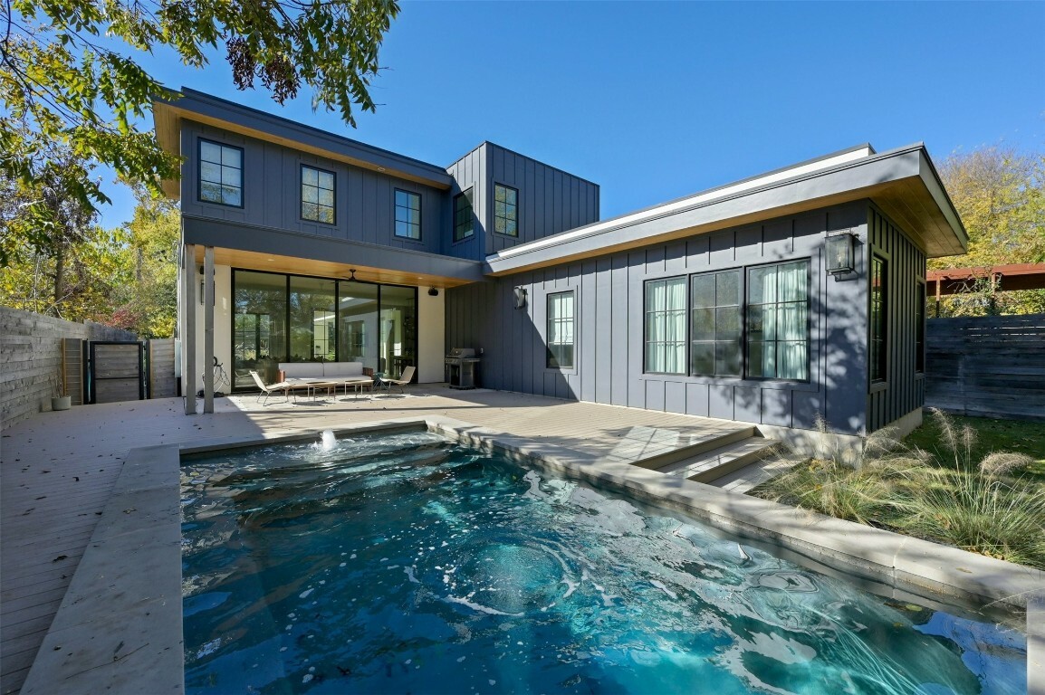 Property Photo: 1702 Bauerle Avenue TX 78704