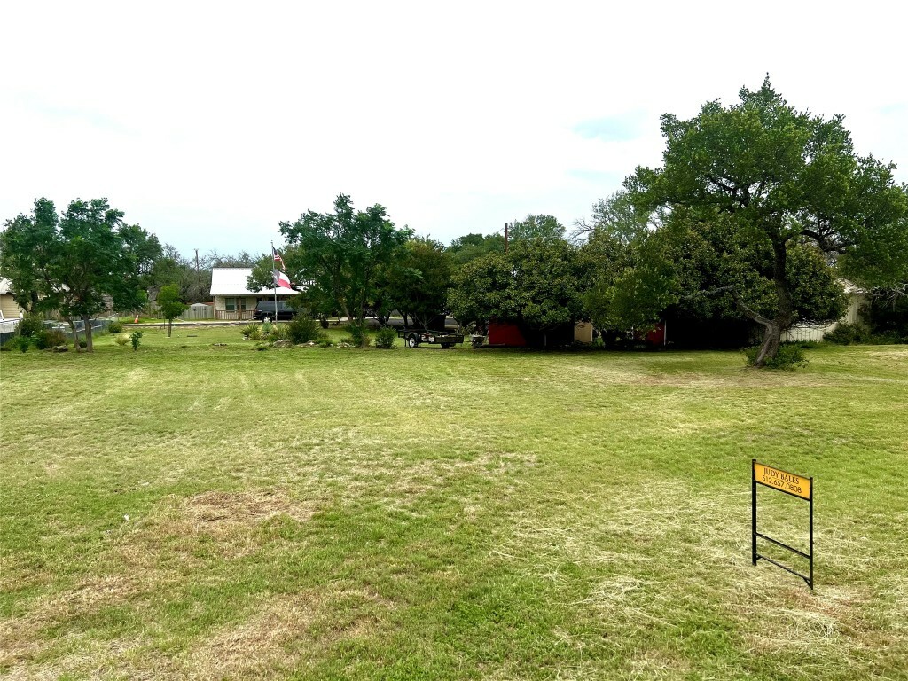 Property Photo: 103 Pitchfork Drive TX 78636
