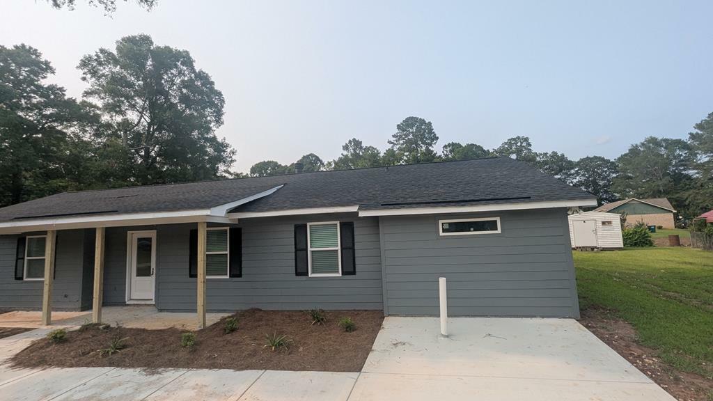 Property Photo:  611 Bison Ln  GA 31721 