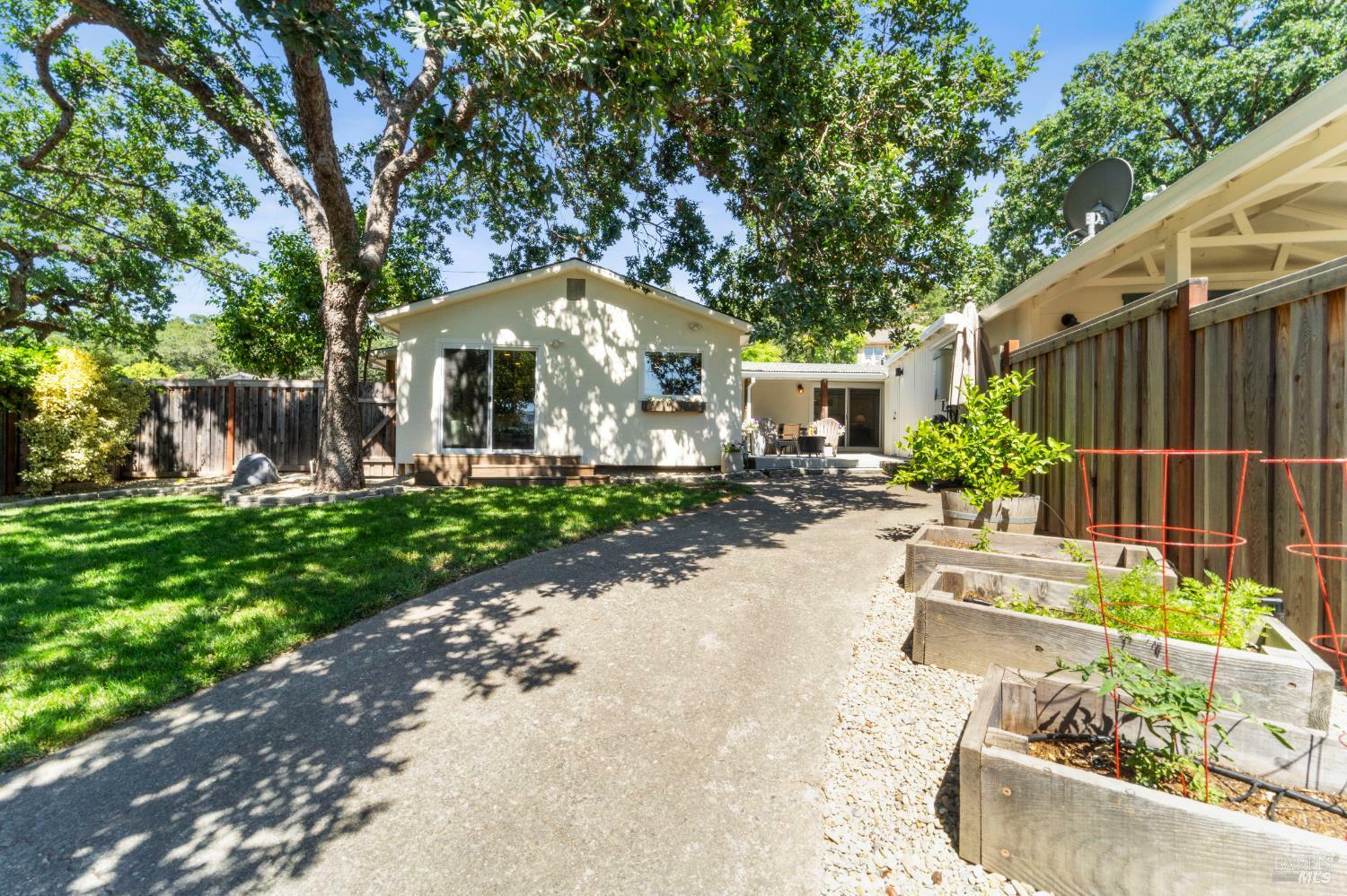 120 E Agua Caliente Road  Sonoma CA 95476 photo