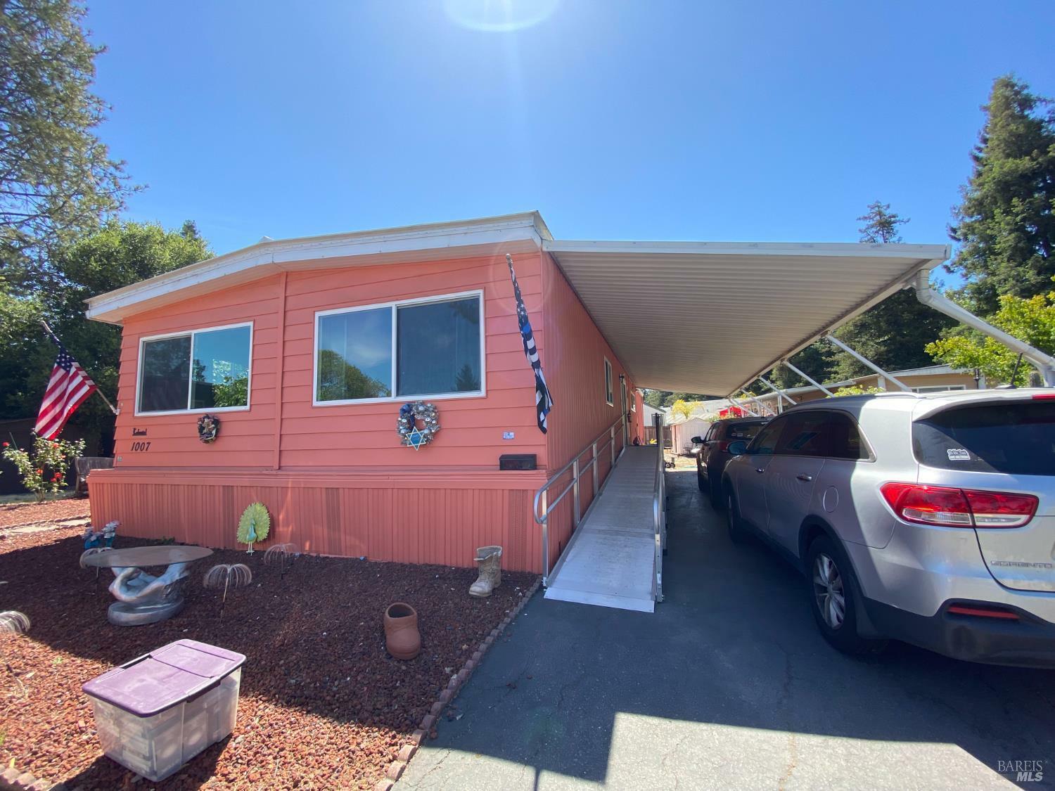Property Photo: 1007 N Napa Court CA 94954